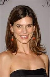 Perrey Reeves