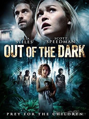 Ám ảnh bóng đêm, Out of the Dark (2014)