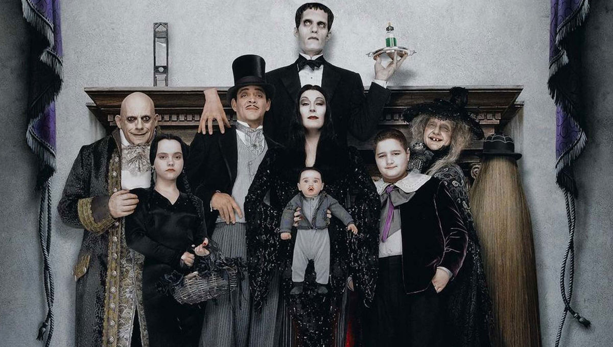 Xem Phim Gia đình Addams 2, Addams Family Values 1993