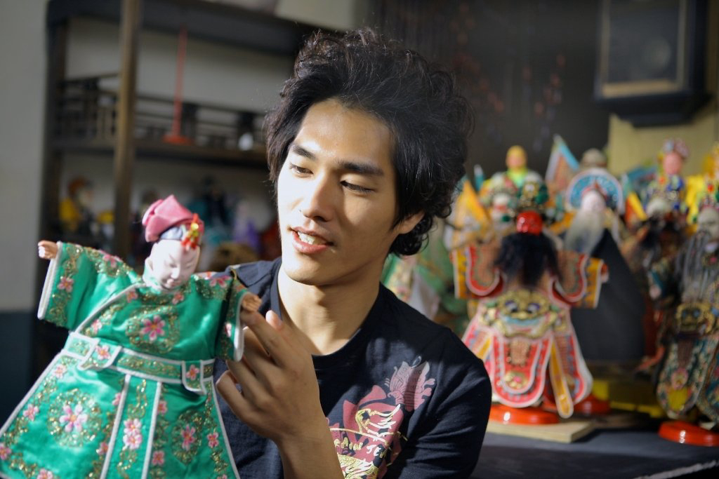 Xem Phim Anh Hùng Chợ Đêm, Night Market Hero 2011 Xem Phim Anh Hùng Chợ Đêm, Night Market Hero 2011