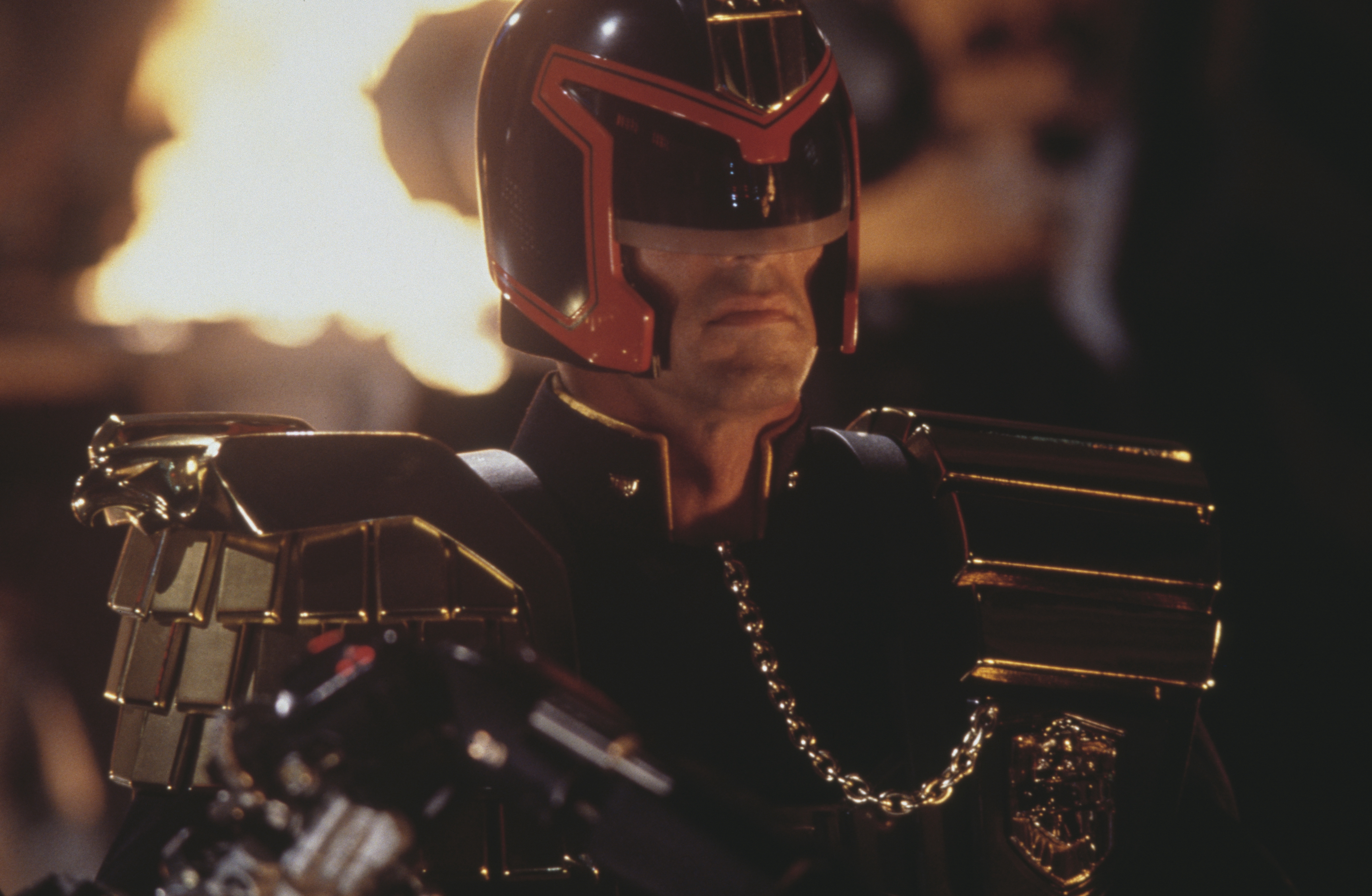 Xem Phim Thẩm Phán Dredd, Judge Dredd 1995 Xem Phim Thẩm Phán Dredd, Judge Dredd 1995