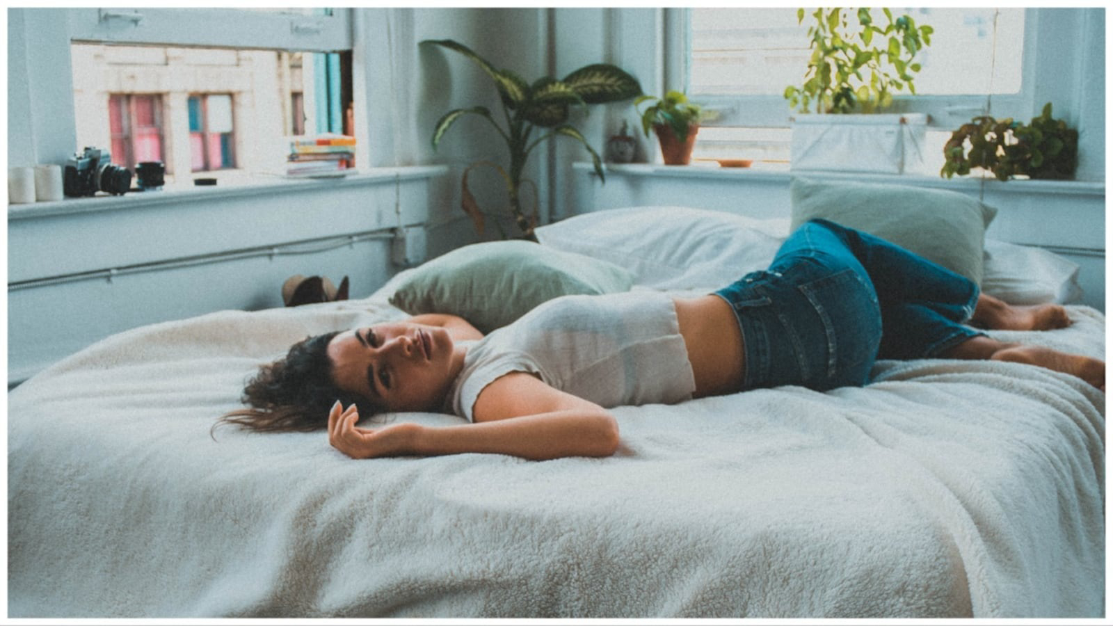 Xem Phim Một triệu trên giường, One Million in the Bed 2018 Xem Phim Một triệu trên giường, One Million in the Bed 2018