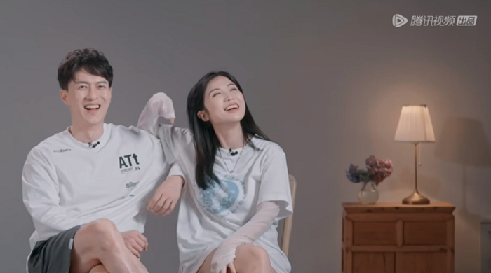 Xem Phim Điều Nhỏ Bé Mang Tên Tình Yêu, A Little Thing About Love 2022 Xem Phim Điều Nhỏ Bé Mang Tên Tình Yêu, A Little Thing About Love 2022