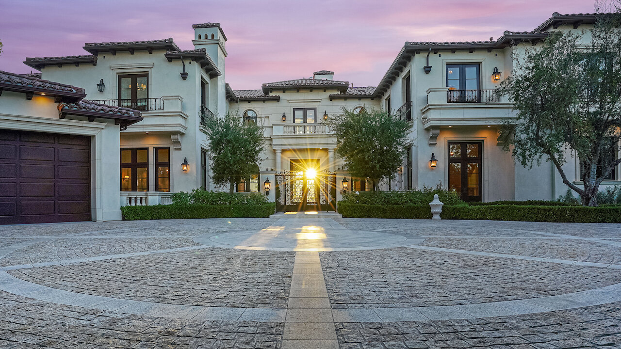 Xem Phim Mua Beverly Hills, Buying Beverly Hills 2022 Xem Phim Mua Beverly Hills, Buying Beverly Hills 2022