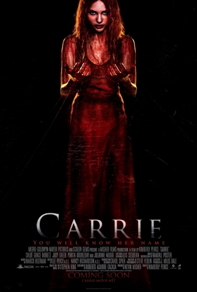 Carrie / Carrie (2013)