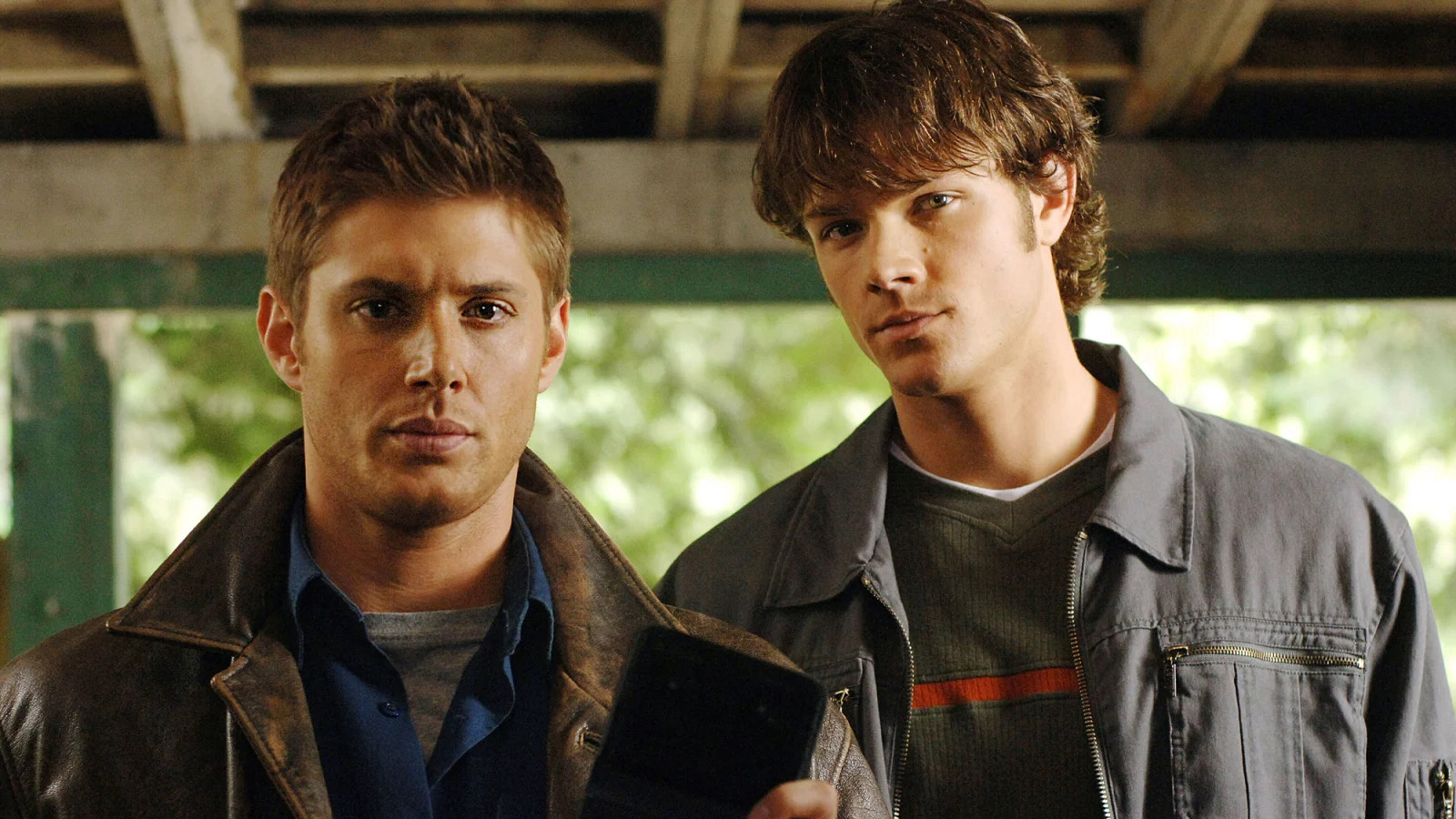 Supernatural (Season 1) / Supernatural (Season 1) (2005)