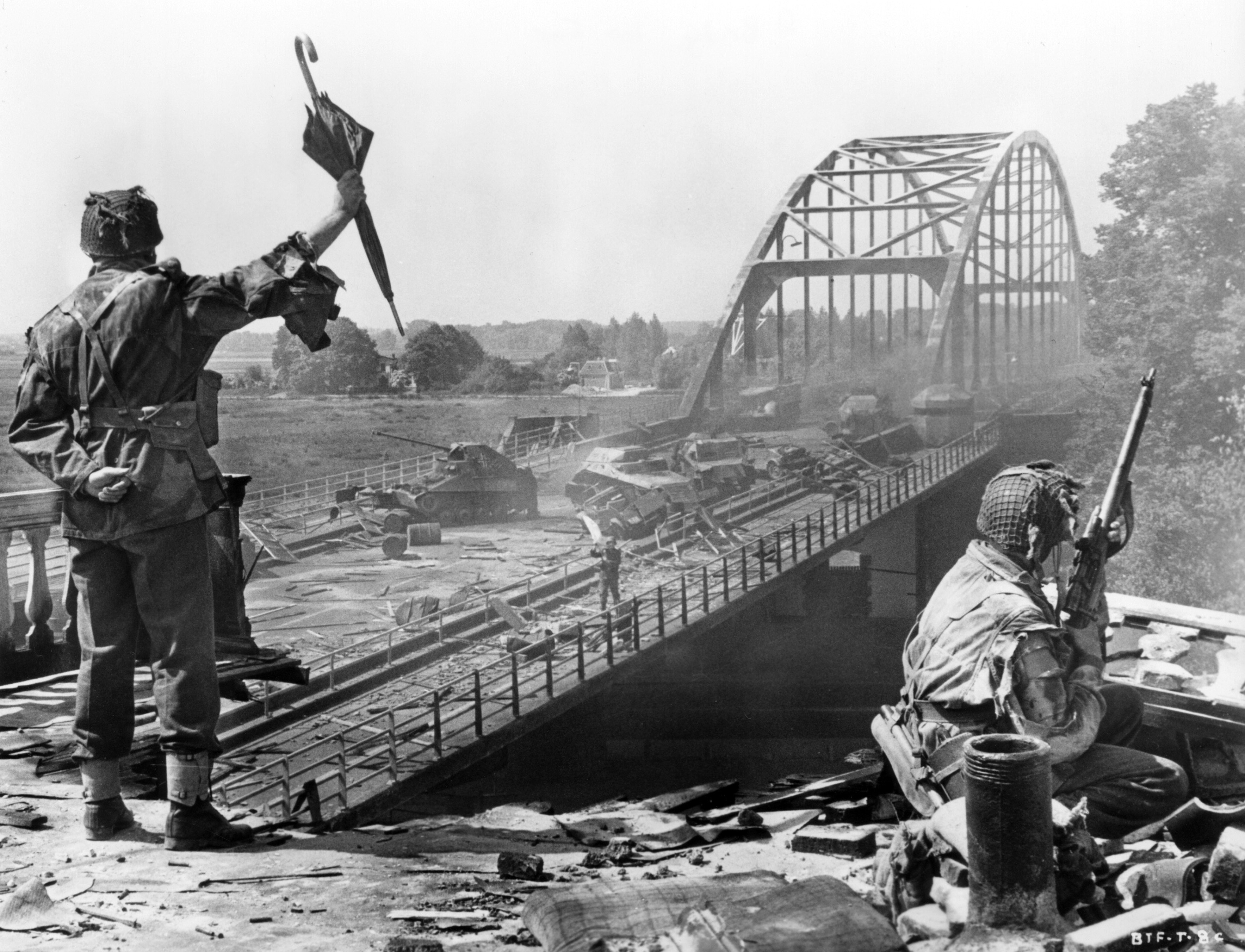 Xem Phim A Bridge Too Far, A Bridge Too Far 1977 Xem Phim A Bridge Too Far, A Bridge Too Far 1977