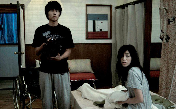 Paranormal Activity: Tokyo Night / Paranormal Activity: Tokyo Night (2010)