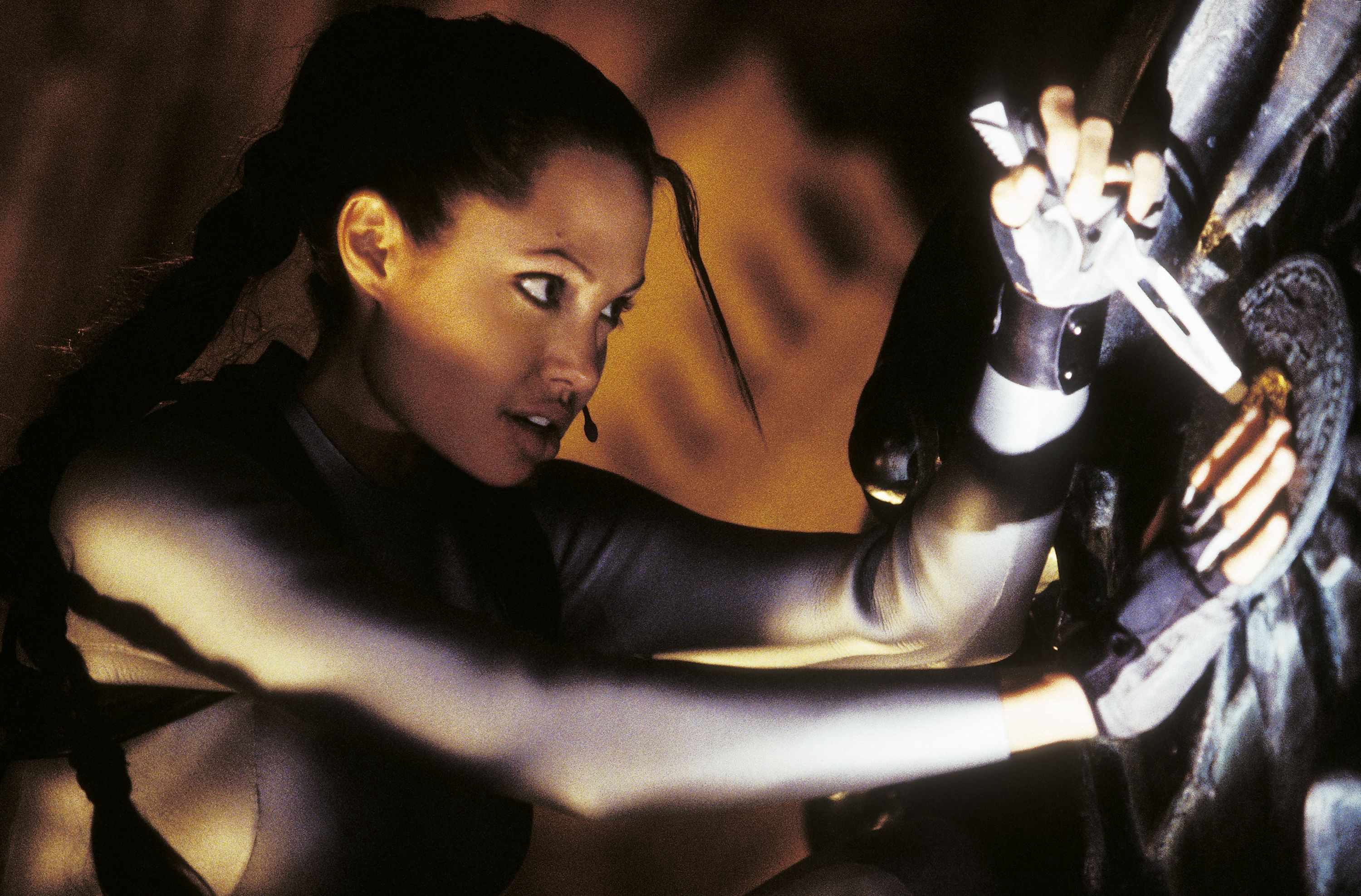 Xem Phim Lara Croft: Kẻ Cướp Lăng Mộ - Cái Nôi Của Sự Sống, Lara Croft Tomb Raider: The Cradle of Life 2003 Xem Phim Lara Croft: Kẻ Cướp Lăng Mộ - Cái Nôi Của Sự Sống, Lara Croft Tomb Raider: The Cradle of Life 2003