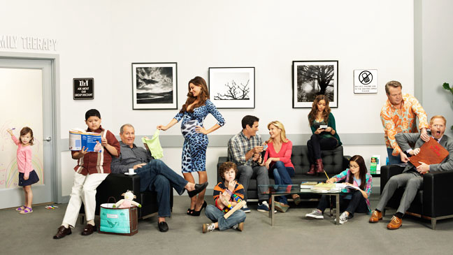 Xem Phim Gia Đình Hiện Đại (Phần 4), Modern Family (Season 4) 2012 Xem Phim Gia Đình Hiện Đại (Phần 4), Modern Family (Season 4) 2012