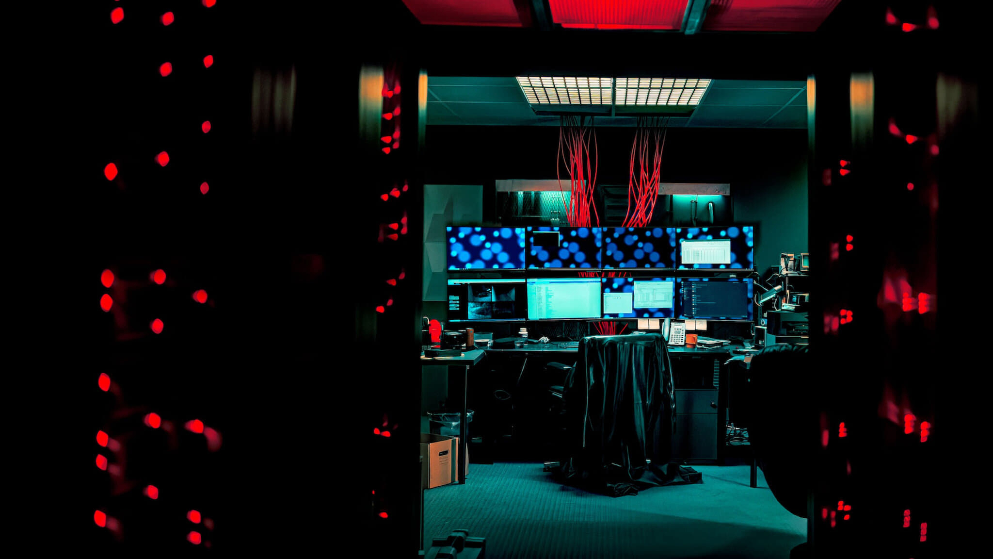 Xem Phim Cyberbunker: Tội phạm thế giới ngầm, Cyberbunker: The Criminal Underworld 2023