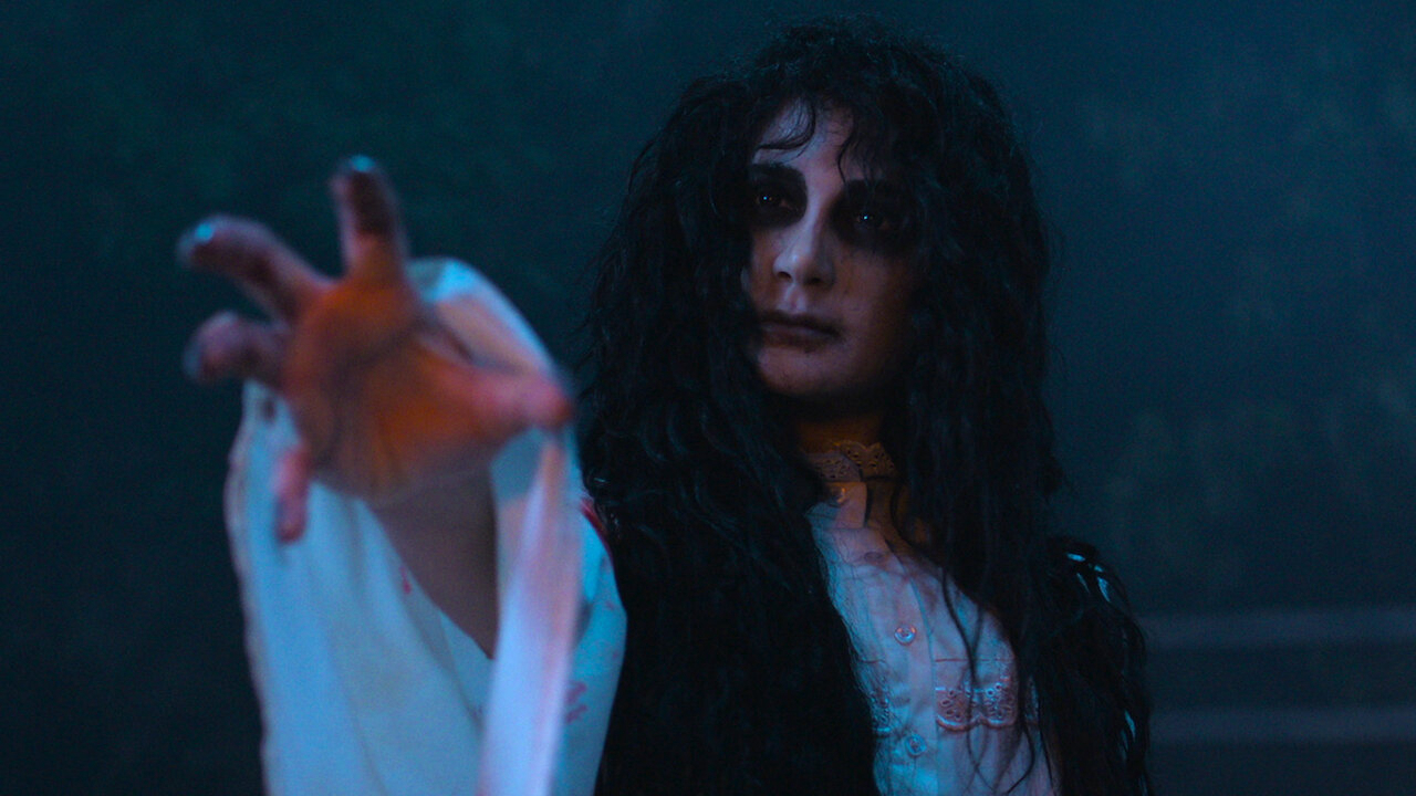 Xem Phim Suzzanna: Lời nguyền đêm thứ Sáu, Suzzanna: Kliwon Friday Night 2023 Xem Phim Suzzanna: Lời nguyền đêm thứ Sáu, Suzzanna: Kliwon Friday Night 2023