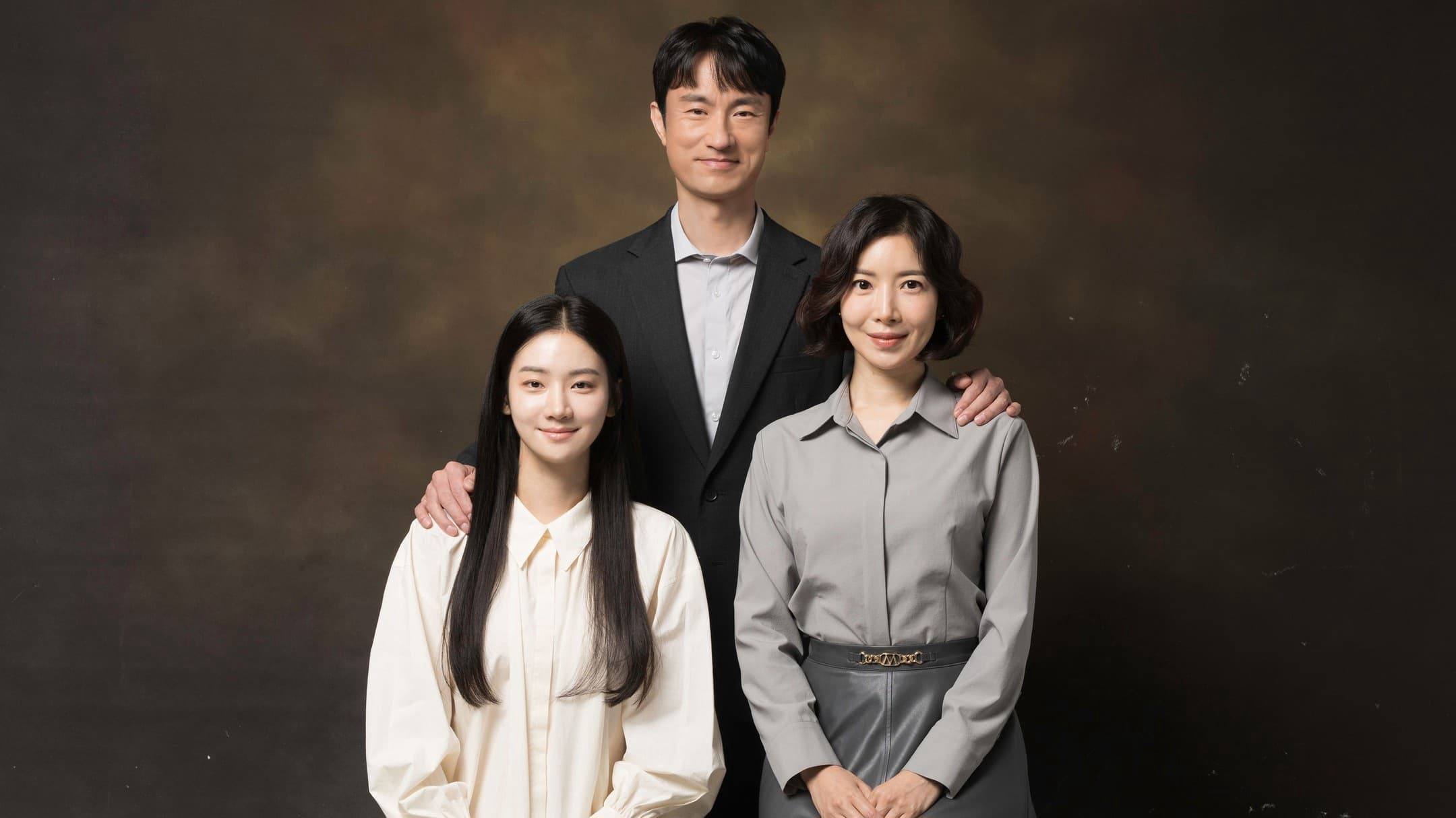 Xem Phim Gia Đình Hoàn Hảo, Perfect Family 2024 Xem Phim Gia Đình Hoàn Hảo, Perfect Family 2024
