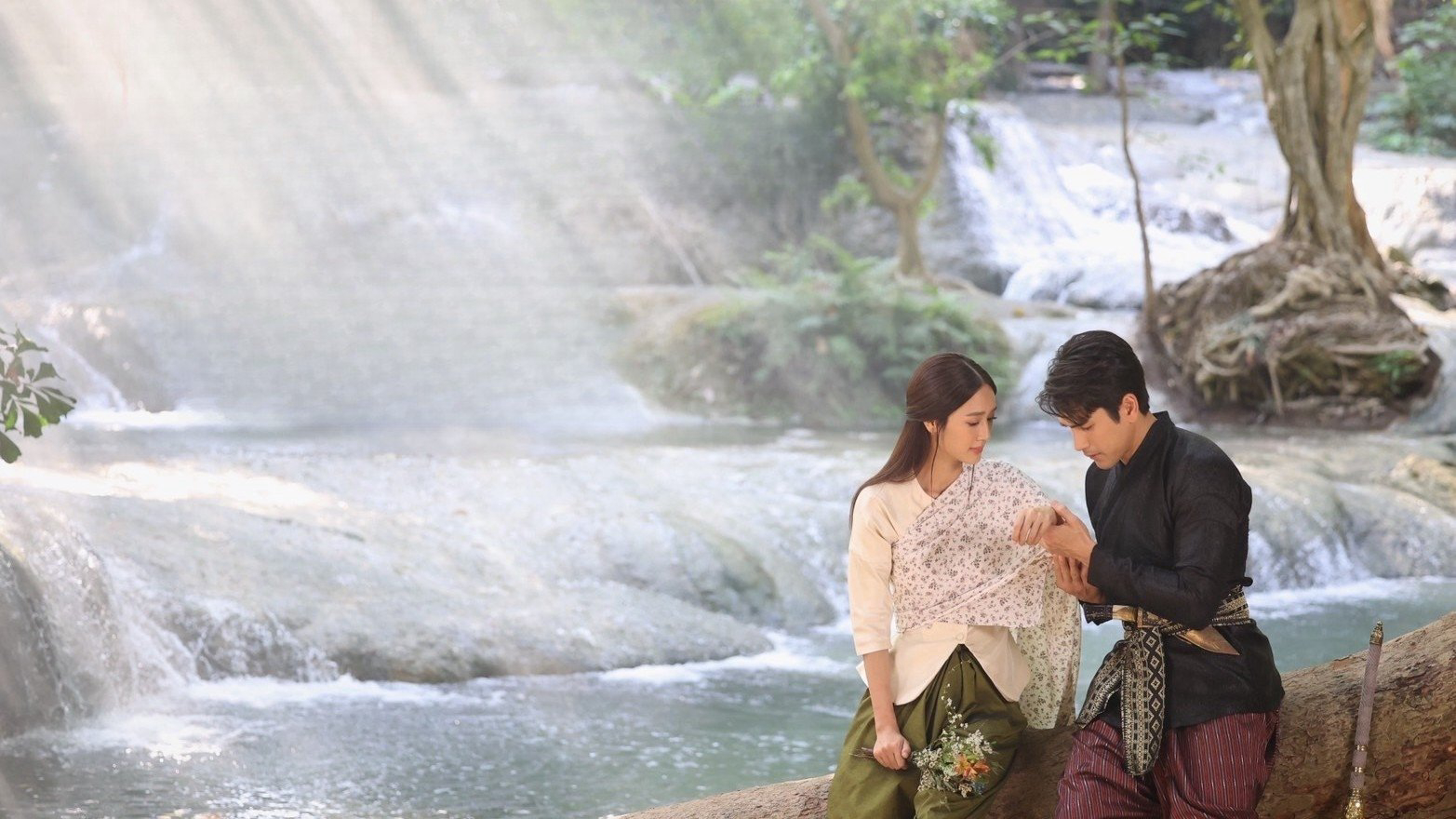 Xem Phim Trái Tim Giam Cầm, Captive Heart 2025 Xem Phim Trái Tim Giam Cầm, Captive Heart 2025