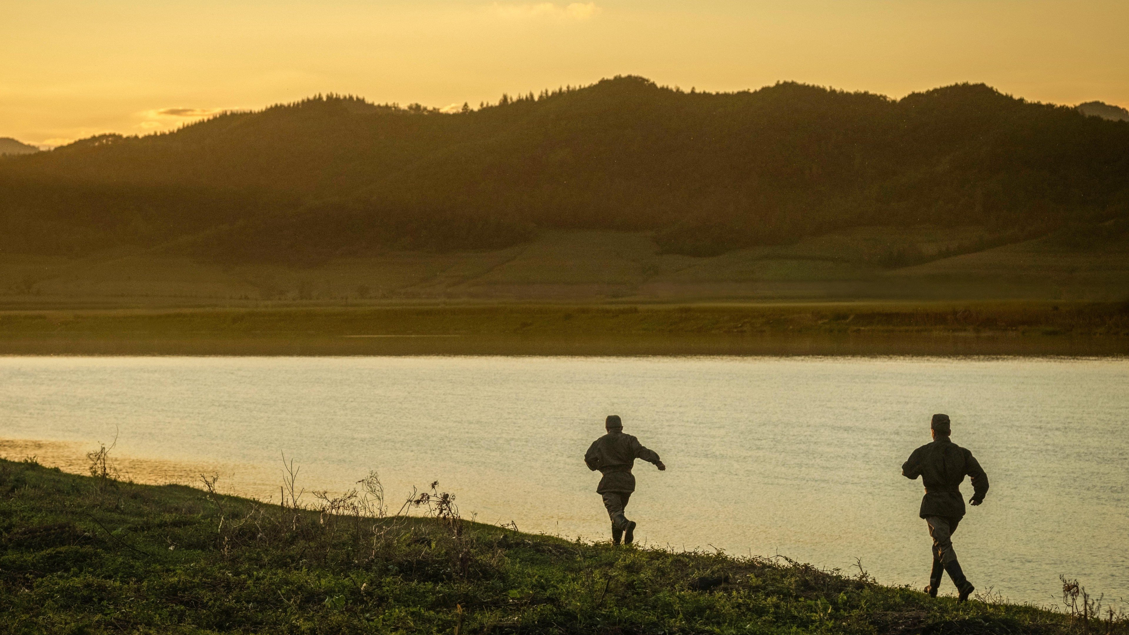 The Long Way Back / The Long Way Back (2025)