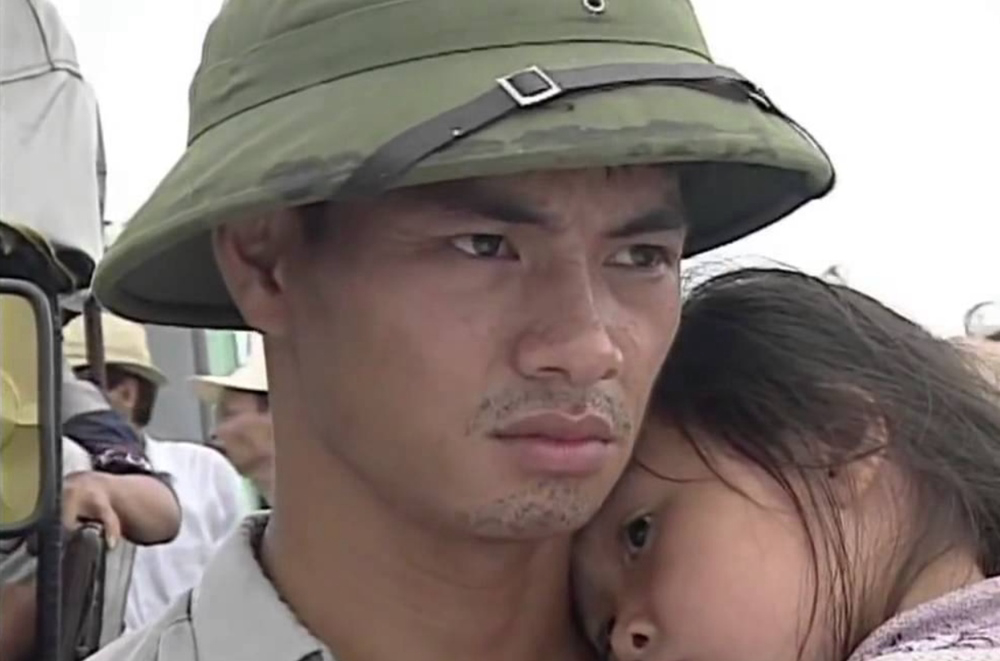 Xem Phim Sóng Ở Đáy Sông, Waves at the Bottom of the River 2000 Xem Phim Sóng Ở Đáy Sông, Waves at the Bottom of the River 2000