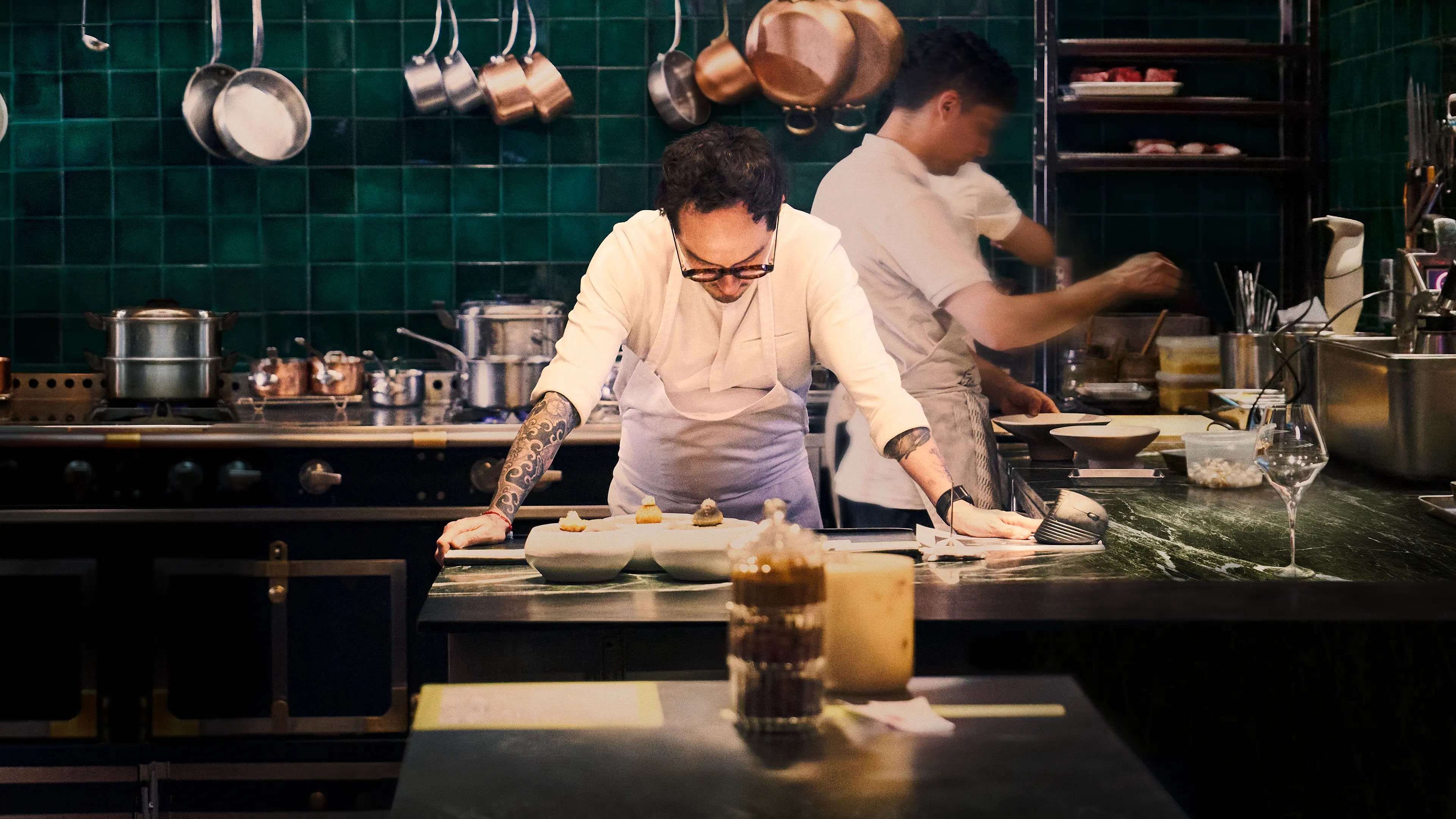 Knife Edge: Chasing Michelin Stars / Knife Edge: Chasing Michelin Stars (2025)