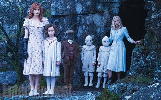Miss Peregrine's Home for Peculiar Children / Miss Peregrine's Home for Peculiar Children (2016)