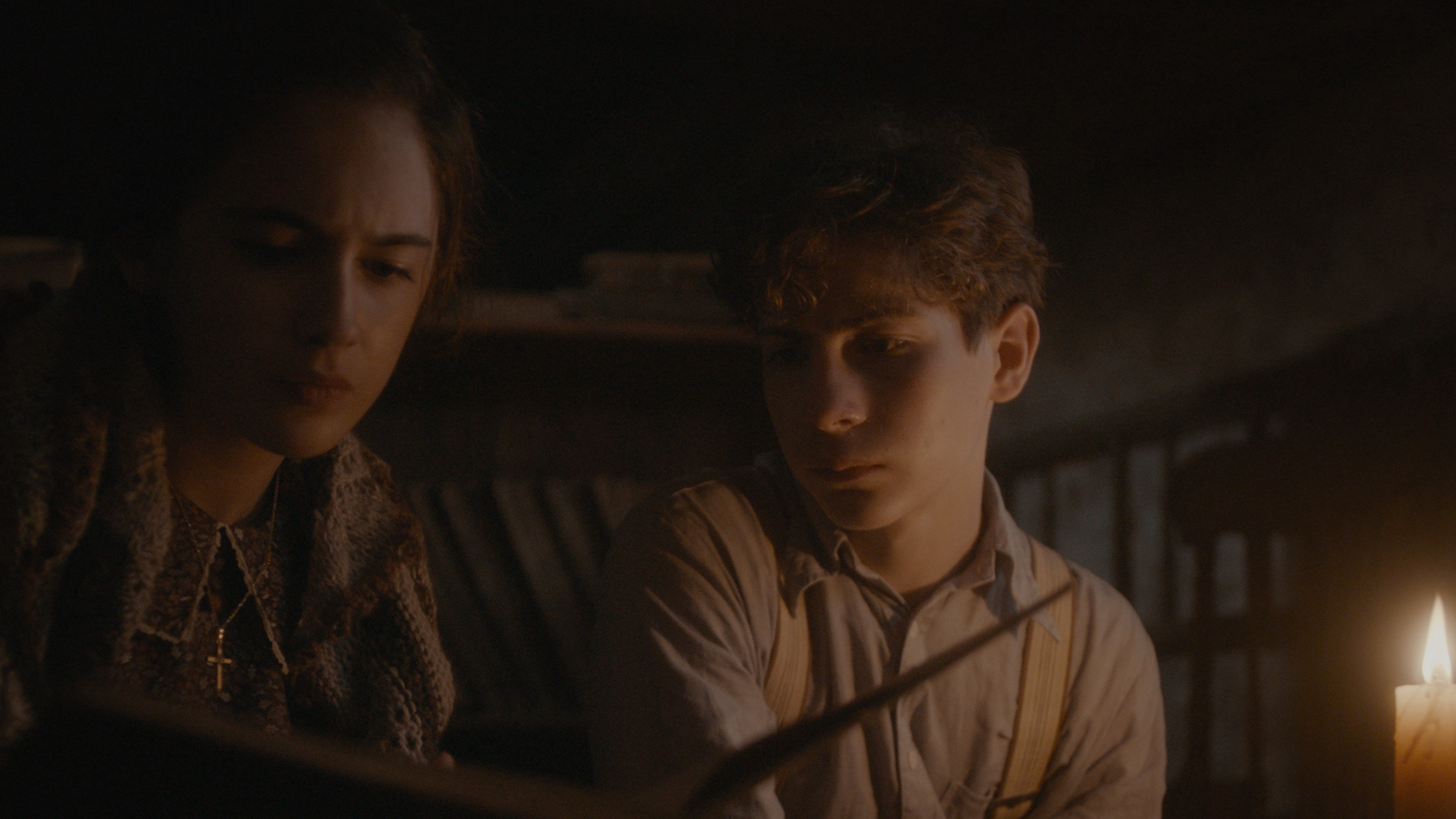 Queen of Bones / Queen of Bones (2025)