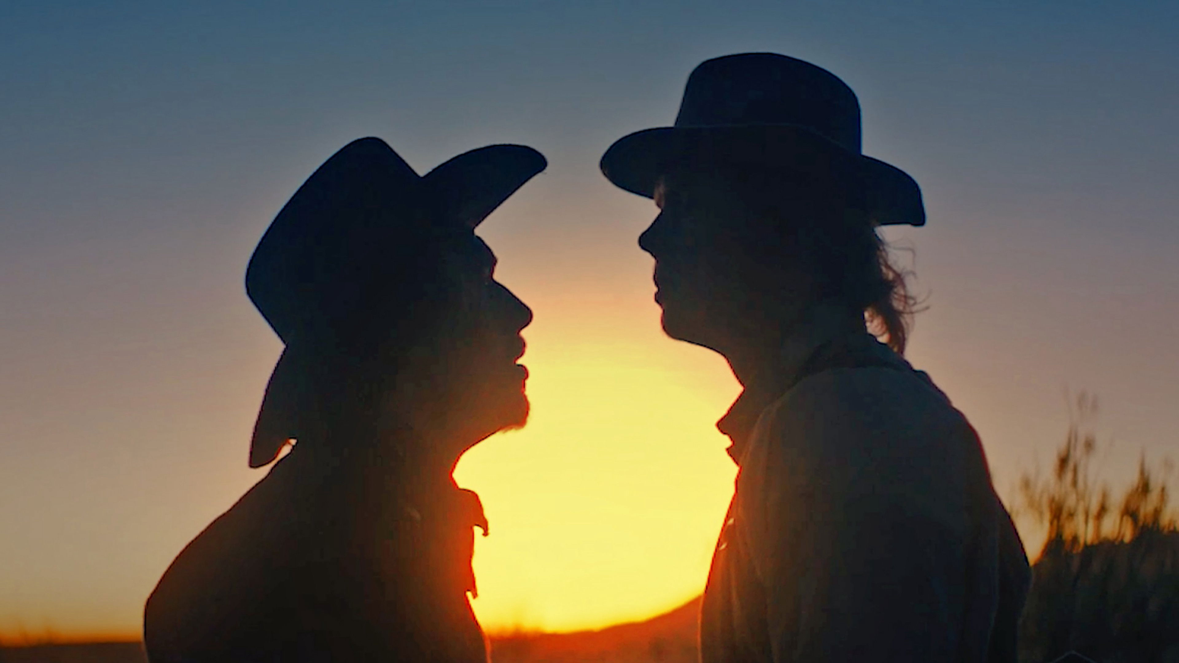 The War Between / The War Between (2025)