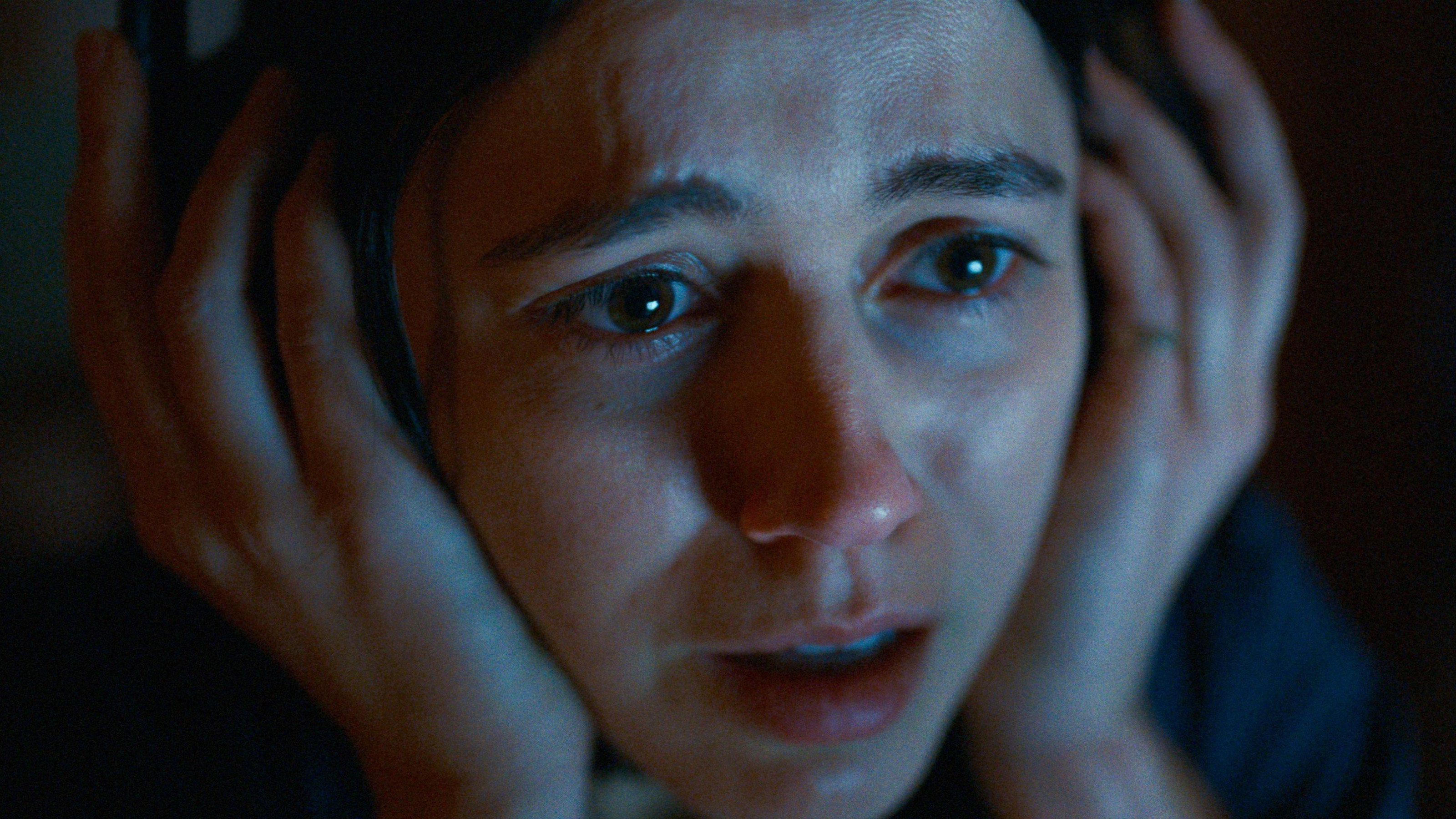 Xem Phim tần số ngầm, undertone 2026 Xem Phim tần số ngầm, undertone 2026